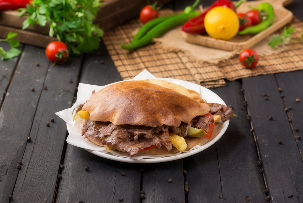 Tombik ekmekte döner